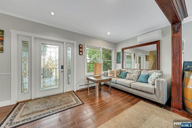 444 Riverside Avenue, Lyndhurst, NJ 07071
