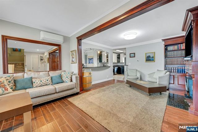 444 Riverside Avenue, Lyndhurst, NJ 07071