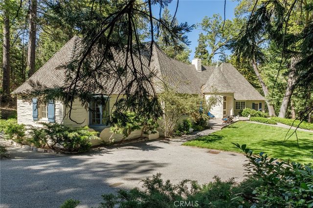 28641 North Shore Road, Lake Arrowhead, CA 92352