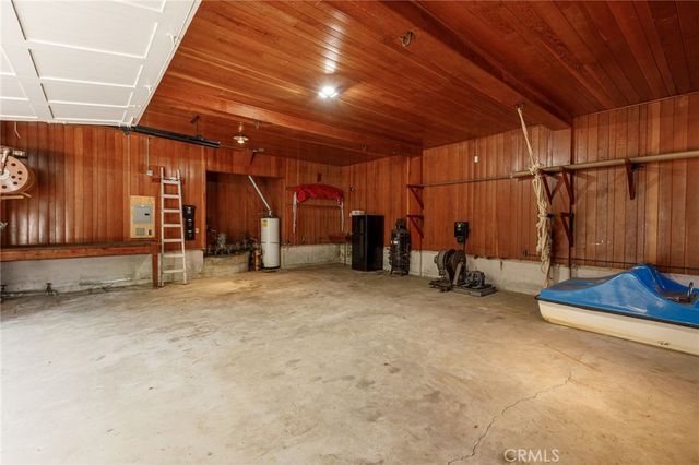 28641 North Shore Road, Lake Arrowhead, CA 92352