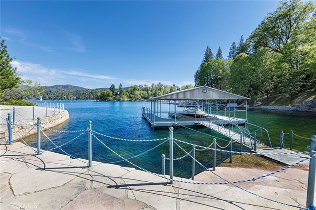 28641 North Shore Road, Lake Arrowhead, CA 92352