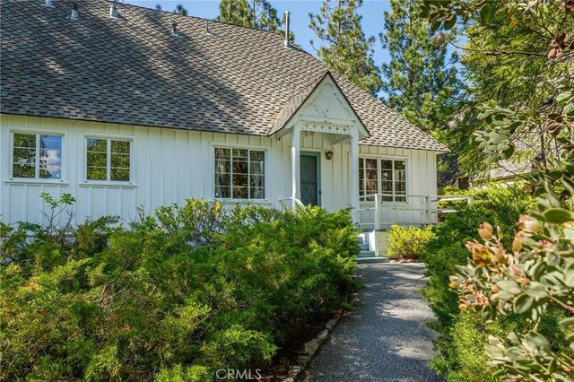 28641 North Shore Road, Lake Arrowhead, CA 92352