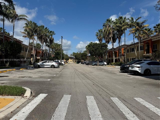 3390 NE 9th St 104, Homestead, FL 33033