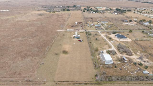 8307 W Green Leaf Street, Brookshire, TX 77423