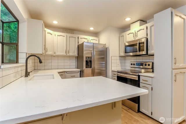 28803 184th Place SE, Kent, WA 98042