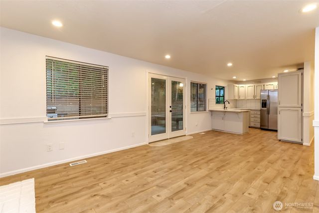 28803 184th Place SE, Kent, WA 98042