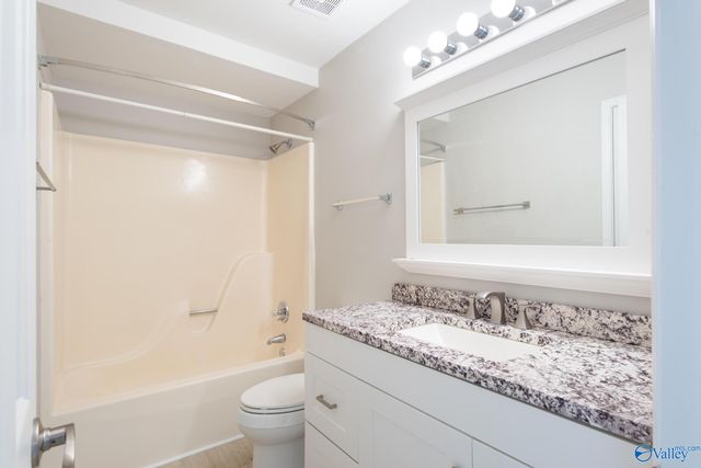 2014 Hobbs Road 1, Huntsville, AL 35803