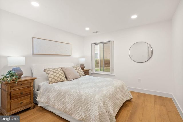 11025-A VILLARIDGE CT, Reston, VA 20191
