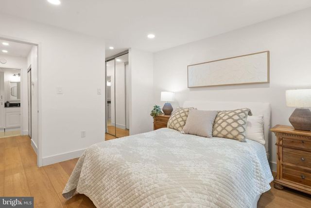 11025-A VILLARIDGE CT, Reston, VA 20191