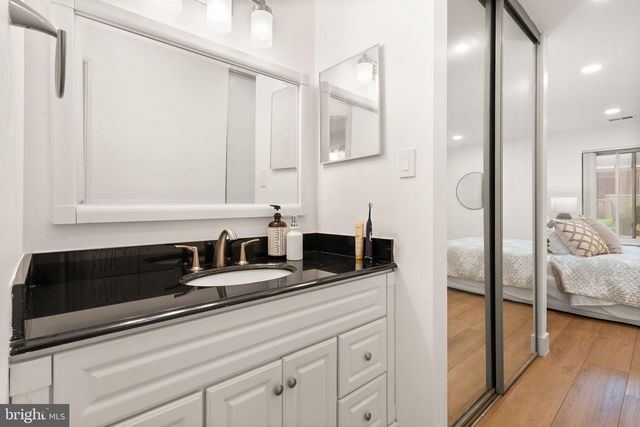 11025-A VILLARIDGE CT, Reston, VA 20191
