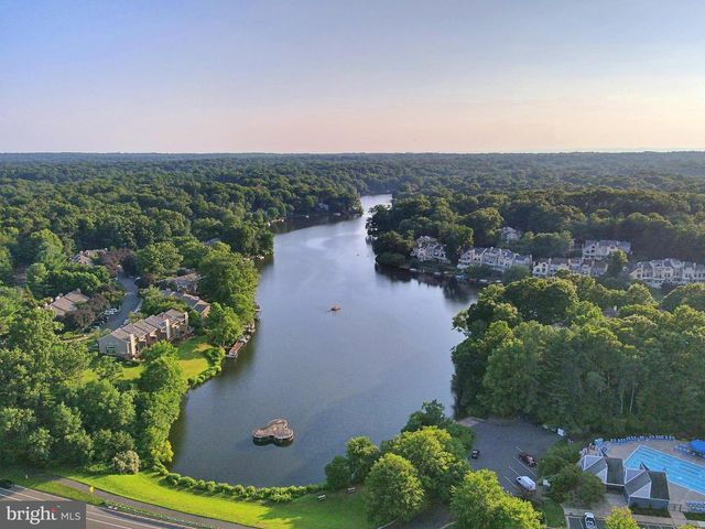 11025-A VILLARIDGE CT, Reston, VA 20191