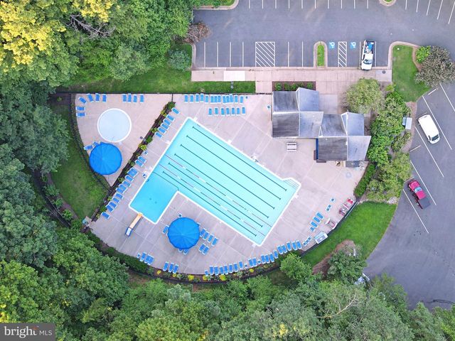 11025-A VILLARIDGE CT, Reston, VA 20191