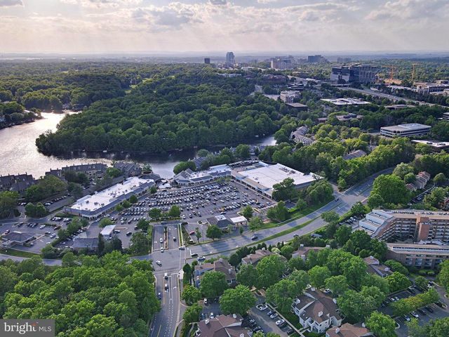 11025-A VILLARIDGE CT, Reston, VA 20191
