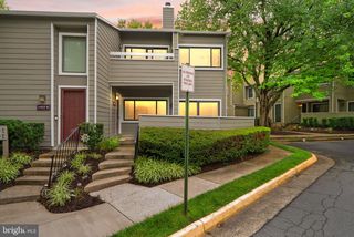 11025-A VILLARIDGE CT, Reston, VA 20191