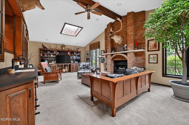 4455 Falconhurst Court, Sylvania, OH 43560