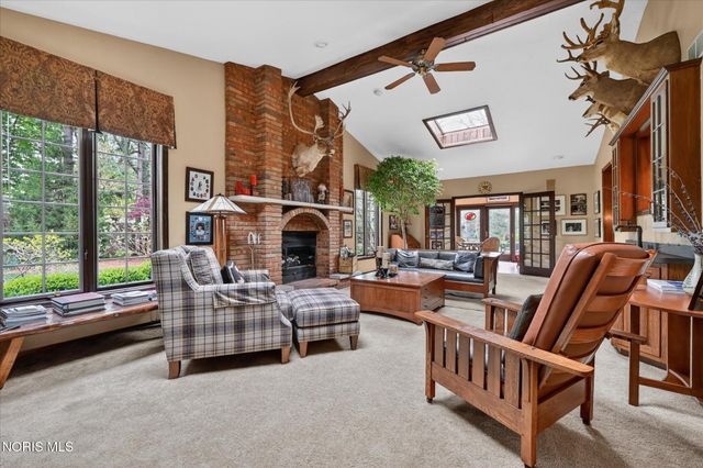 4455 Falconhurst Court, Sylvania, OH 43560