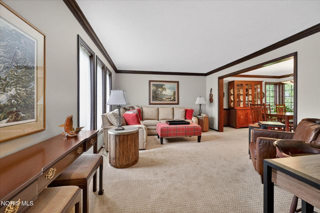4455 Falconhurst Court, Sylvania, OH 43560