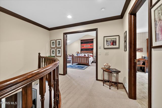 4455 Falconhurst Court, Sylvania, OH 43560