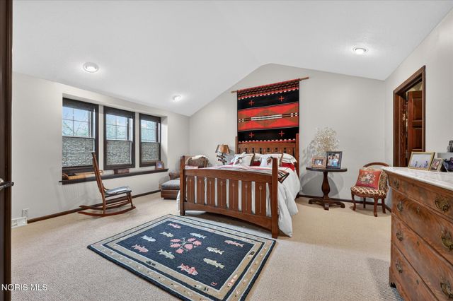 4455 Falconhurst Court, Sylvania, OH 43560