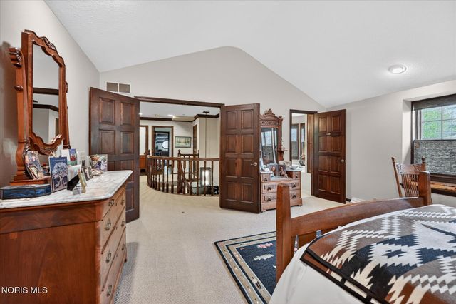 4455 Falconhurst Court, Sylvania, OH 43560