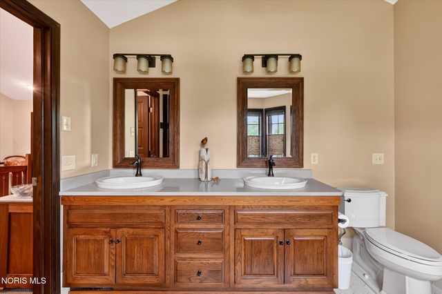 4455 Falconhurst Court, Sylvania, OH 43560