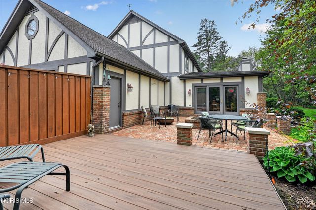 4455 Falconhurst Court, Sylvania, OH 43560