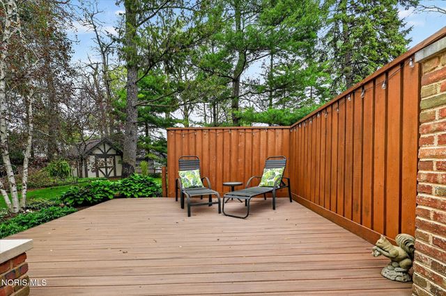4455 Falconhurst Court, Sylvania, OH 43560
