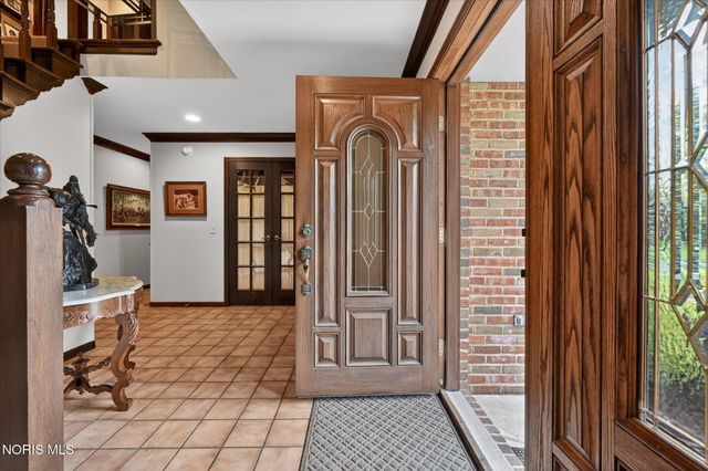 4455 Falconhurst Court, Sylvania, OH 43560