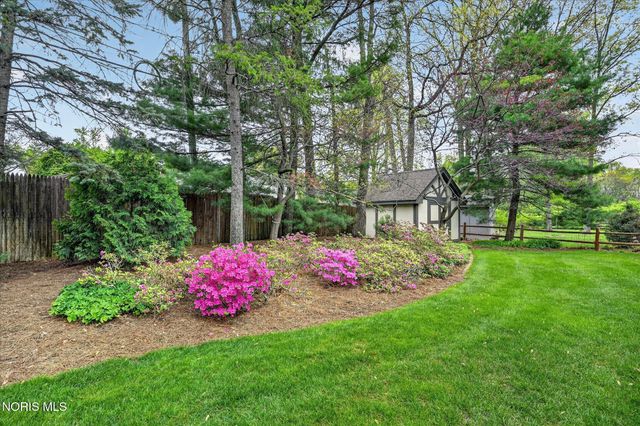 4455 Falconhurst Court, Sylvania, OH 43560