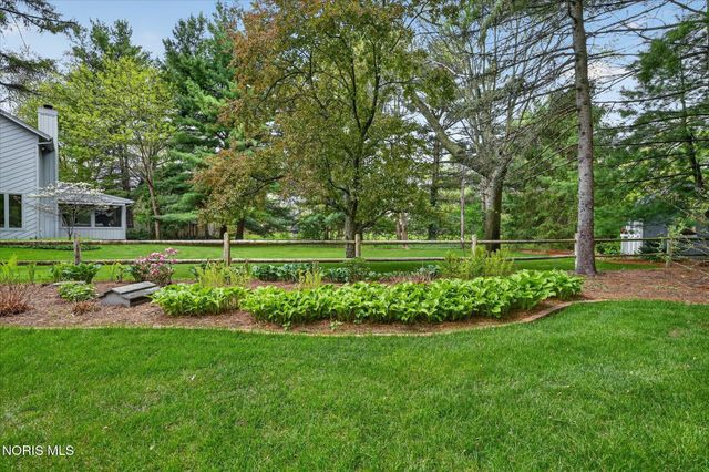 4455 Falconhurst Court, Sylvania, OH 43560
