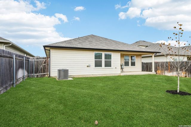 920 Cinnamon Teal, Seguin, TX 78155