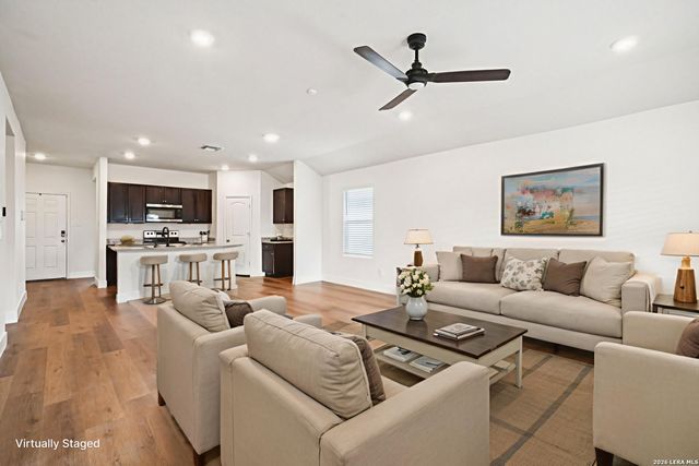 920 Cinnamon Teal, Seguin, TX 78155