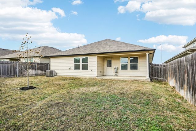 920 Cinnamon Teal, Seguin, TX 78155