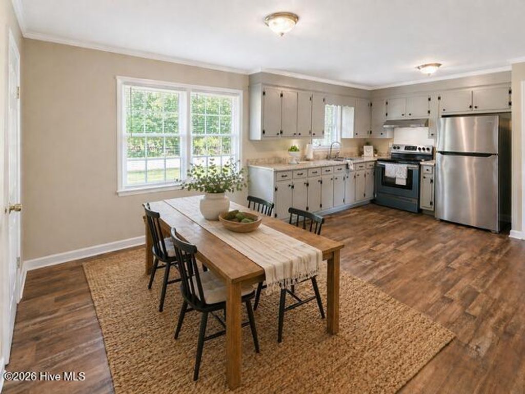 5500 Gaskins Road, Grimesland, NC 27837