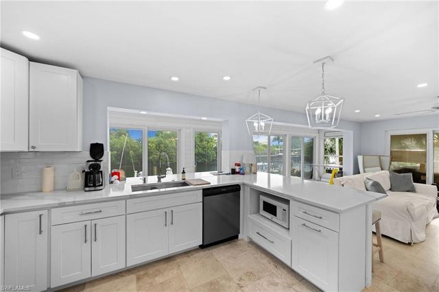 1360 Chesapeake AVE, Naples, FL 34102