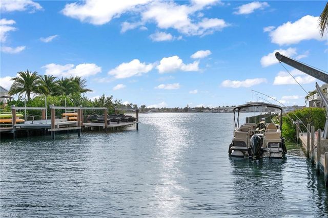 1360 Chesapeake AVE, Naples, FL 34102