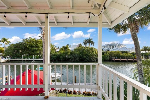 1360 Chesapeake AVE, Naples, FL 34102