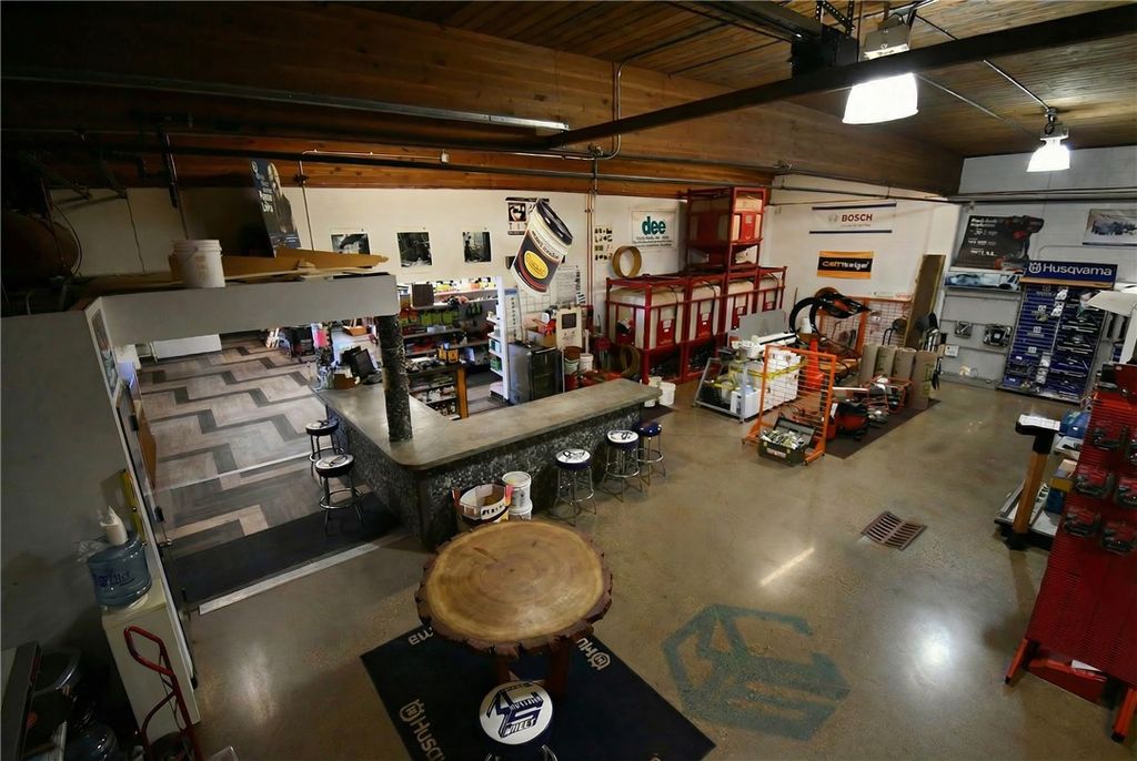 822 N Sargent, Glendive, MT 59330 photo 13