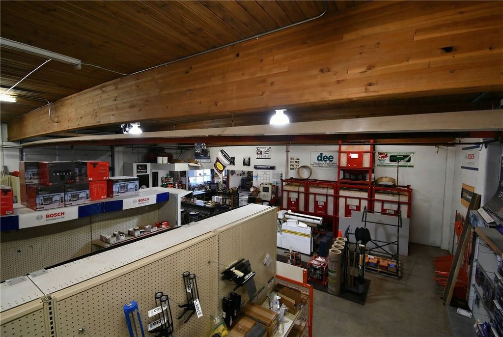 822 N Sargent, Glendive, MT 59330 photo 14