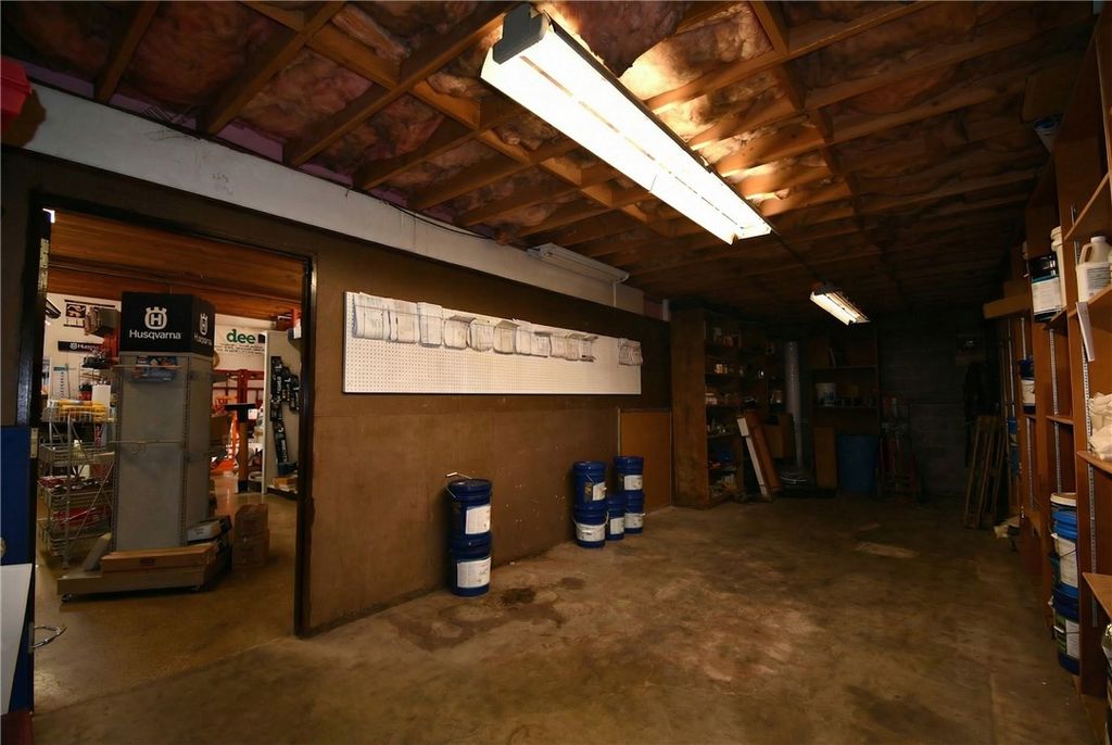 822 N Sargent, Glendive, MT 59330 photo 16