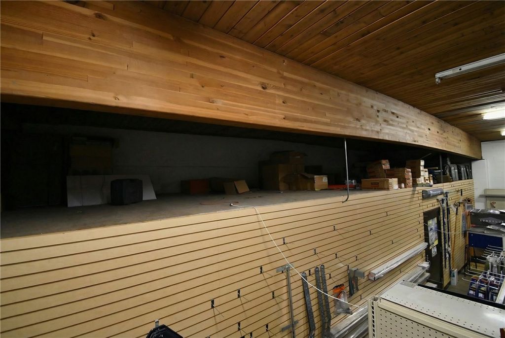 822 N Sargent, Glendive, MT 59330 photo 18