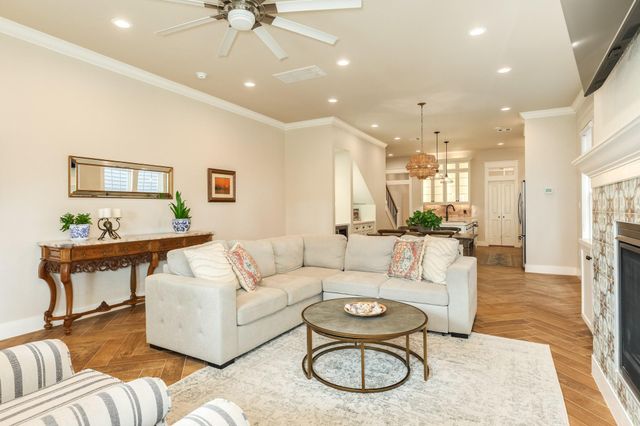 2308 Bernardo De Galvez, Galveston, TX 77550