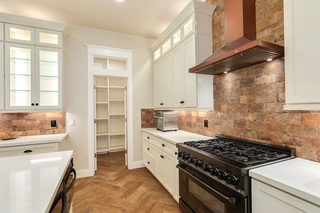 2308 Bernardo De Galvez, Galveston, TX 77550