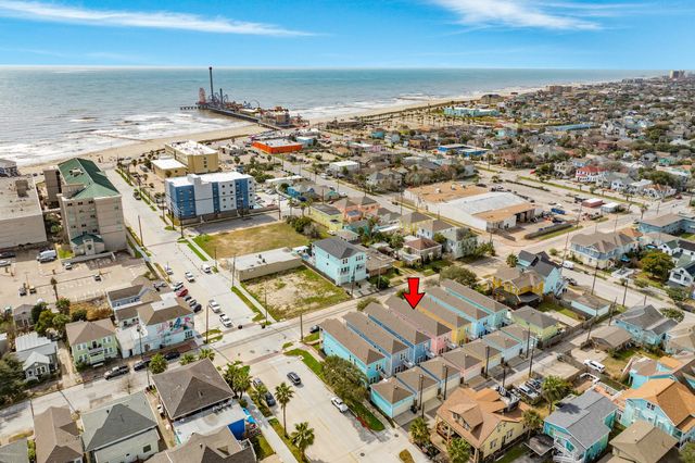 2308 Bernardo De Galvez, Galveston, TX 77550