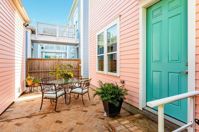 2308 Bernardo De Galvez, Galveston, TX 77550