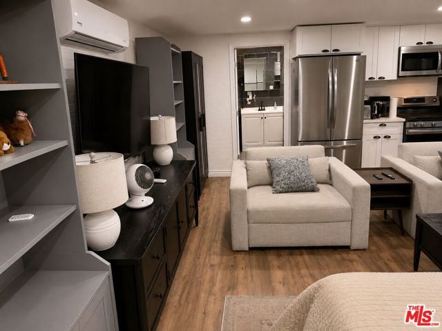 20504 Hamlin, Winnetka (los Angeles), CA 91306