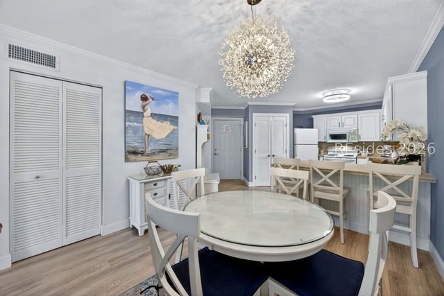 10 Lemoyne Ave Apt 212, Hilton Head Island, SC 29928
