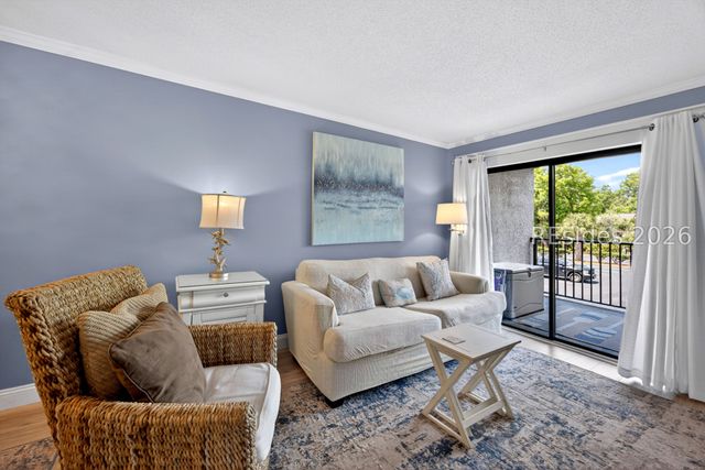 10 Lemoyne Ave Apt 212, Hilton Head Island, SC 29928