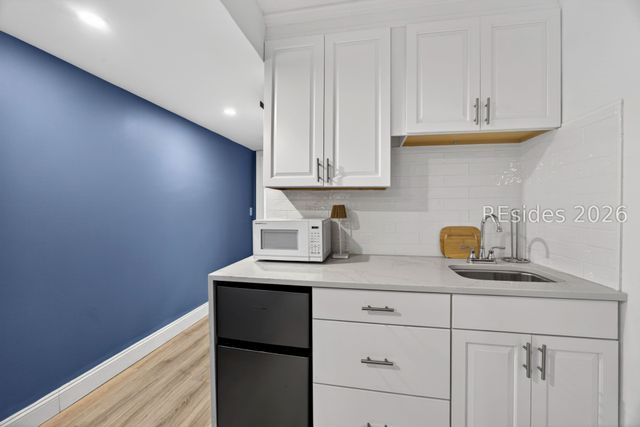 10 Lemoyne Ave Apt 212, Hilton Head Island, SC 29928