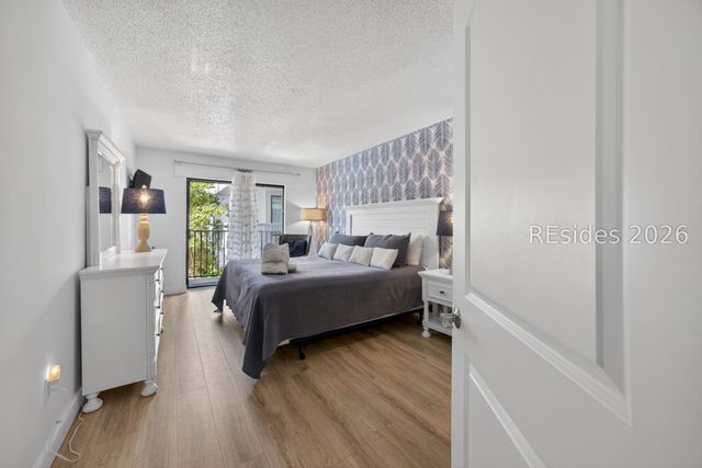 10 Lemoyne Ave Apt 212, Hilton Head Island, SC 29928